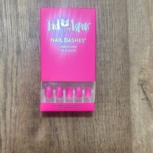 Red Aspen Pink Nail Dashes